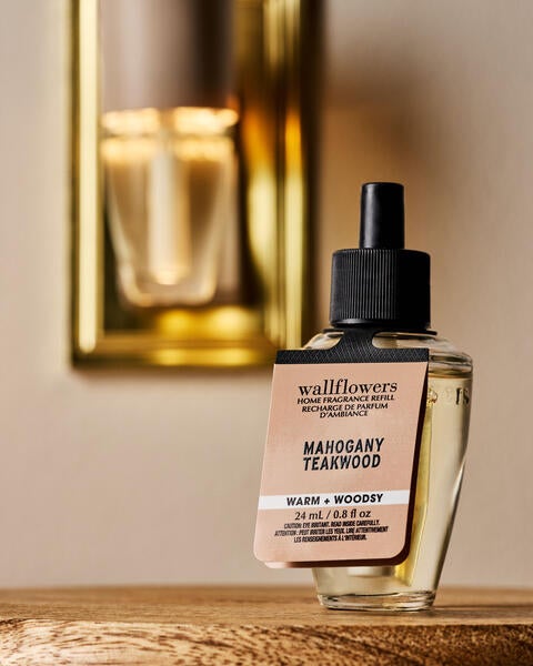 Recharge de fragrance Wallflowers Mahogany Teakwood