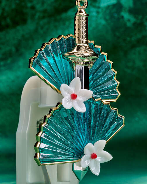 Mulan Nightlight
 Wallflowers Fragrance Plug