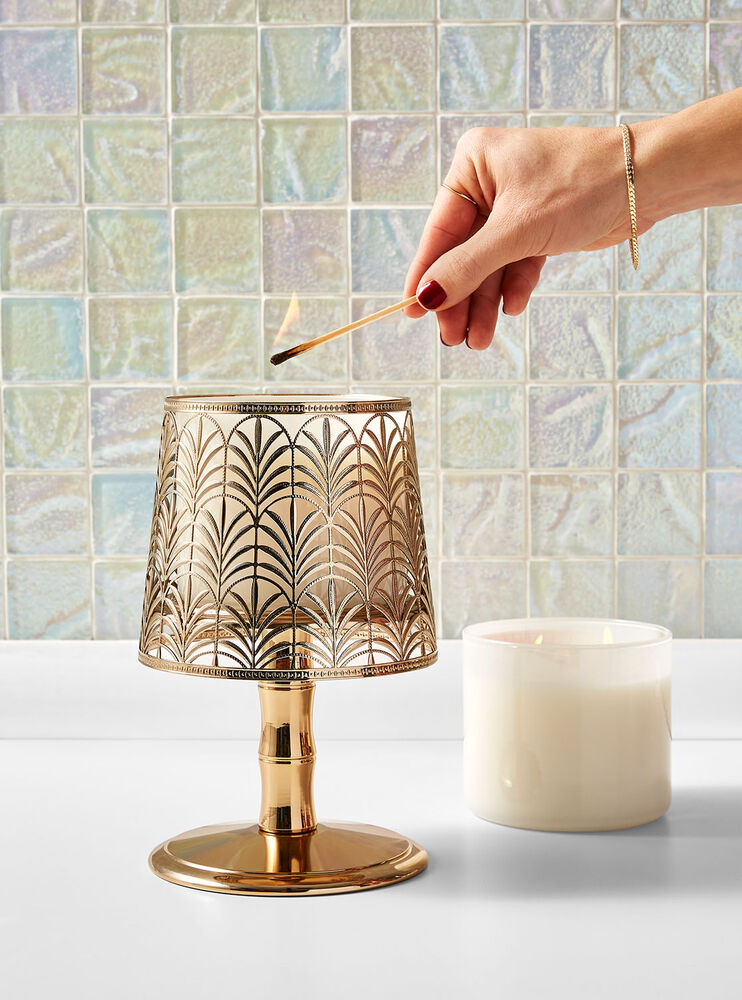 Palm Leaf Lamp 3-Wick Candle Holder Image 1