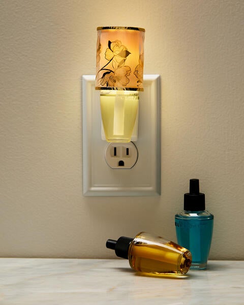 Floral Scent Control&trade; Nightlight Wallflowers Fragrance Plug