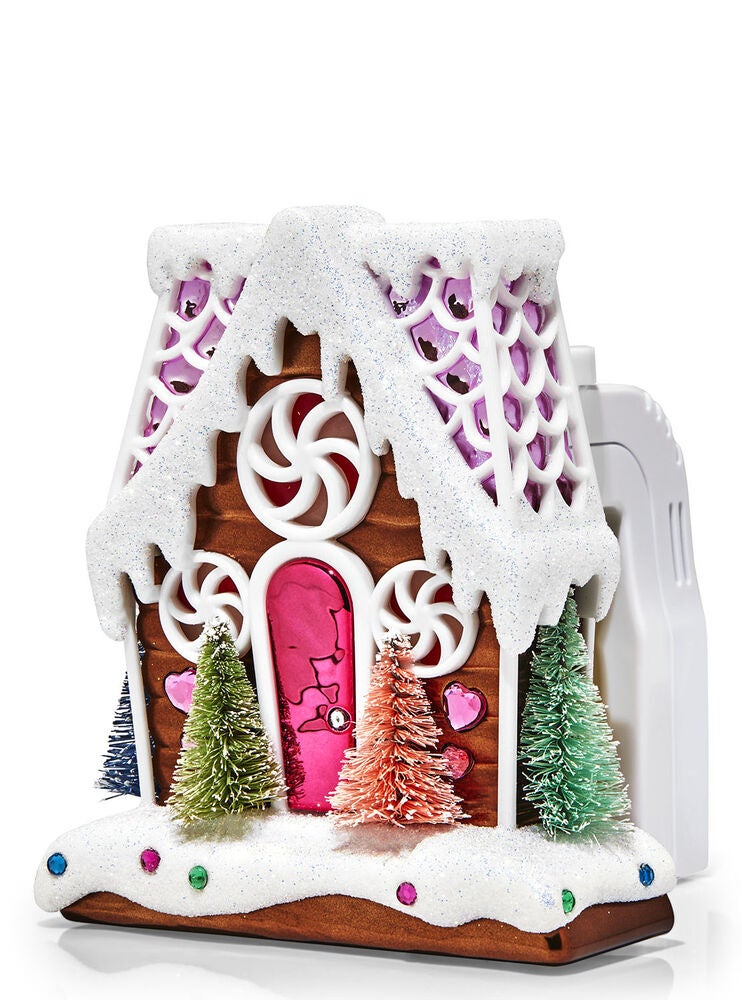 Magical Holiday House Nightlight Wallflowers Fragrance Plug Bath and