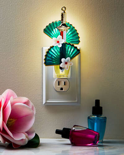 Mulan Nightlight
 Wallflowers Fragrance Plug