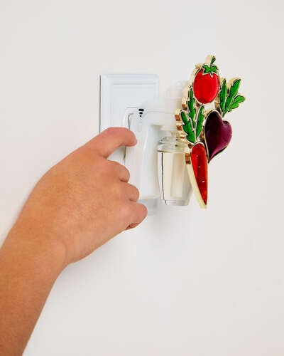 Veggie Cluster Scent Control&trade; Nightlight Wallflowers Fragrance Plug