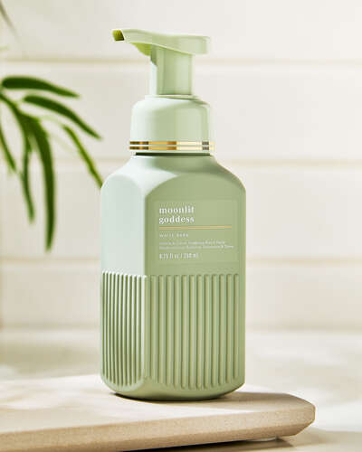 Moonlit Goddess Gentle & Clean Foaming Hand Soap