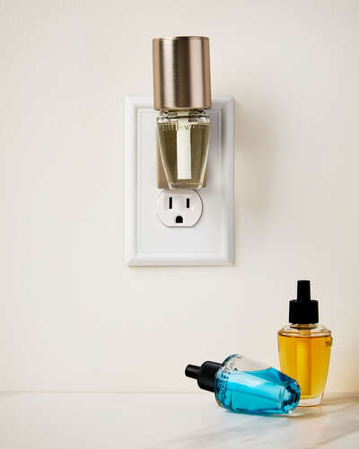 Silver Metallic Scent Control&trade; Wallflowers Fragrance Plug