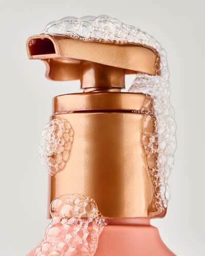Sweet Strawberry Scoop Cleansing Gel Hand Soap