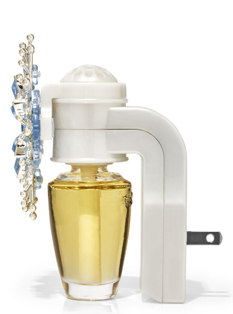 Snowflake Wallflowers Scent Control&trade; Nightlight Fragrance Plug Image 3