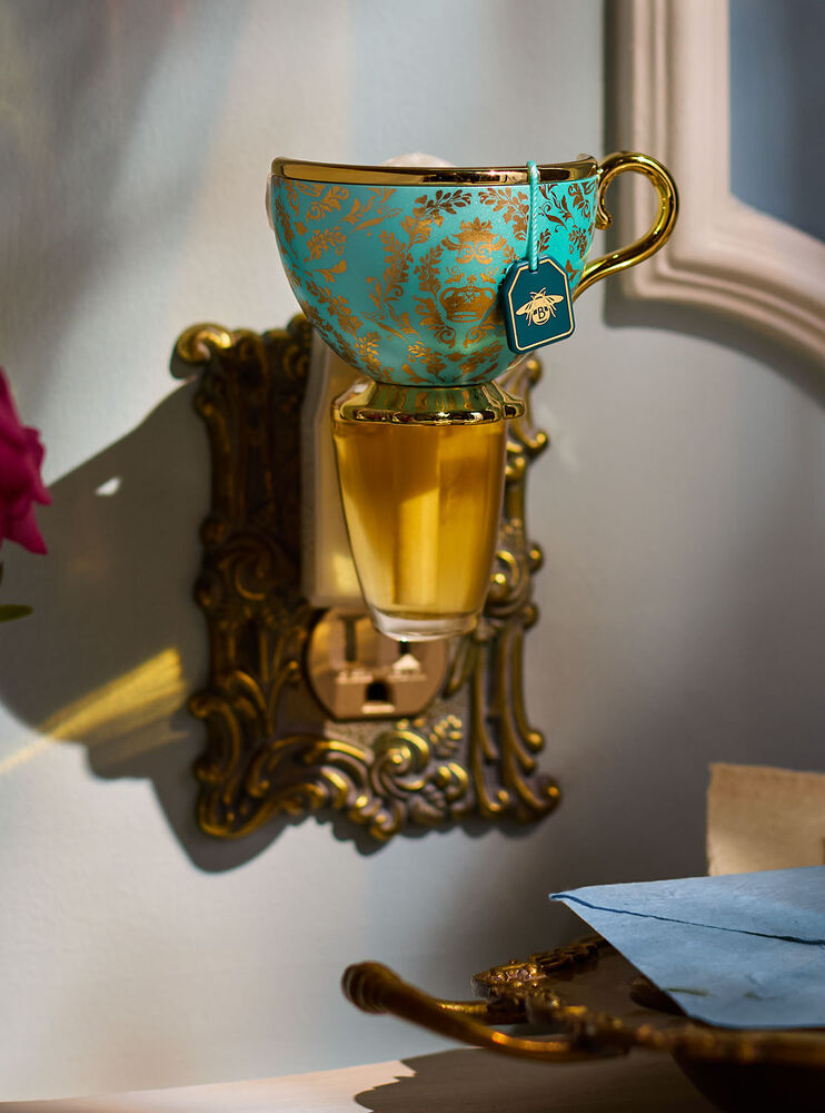 Tea Cup Wallflowers Scent Control&trade; Fragrance Plug Image 2