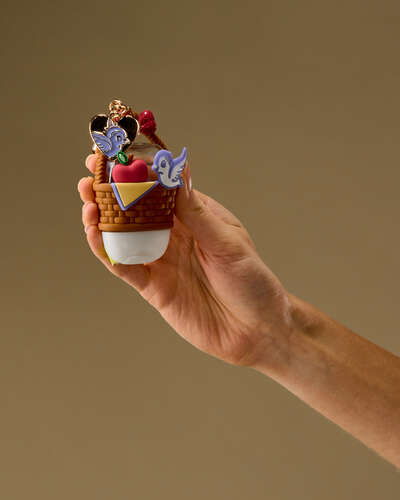 Snow White Basket PocketBac Holder