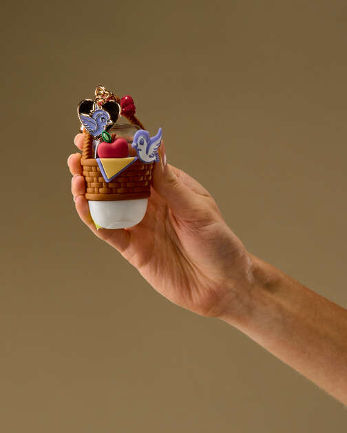 Snow White Basket PocketBac Holder