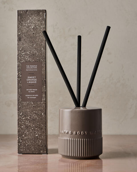 Brown Reed Vessel