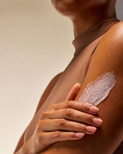 Peach Blossom & Nectar Exfoliating Glow Body Scrub