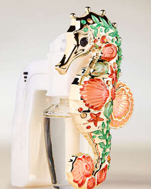 Seahorse Scent Control&trade; Nightlight Wallflowers Fragrance Plug
