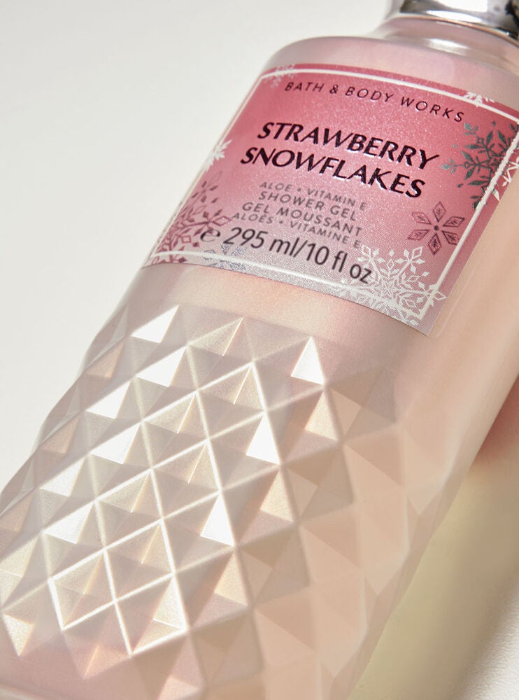 Strawberry Snowflakes Shower Gel Bath and Body Works