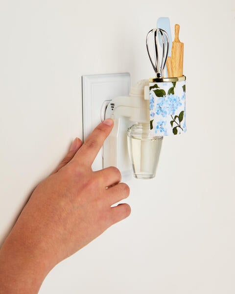 Kitchen Utensils Scent Control™ Nightlight Wallflowers Fragrance Plug