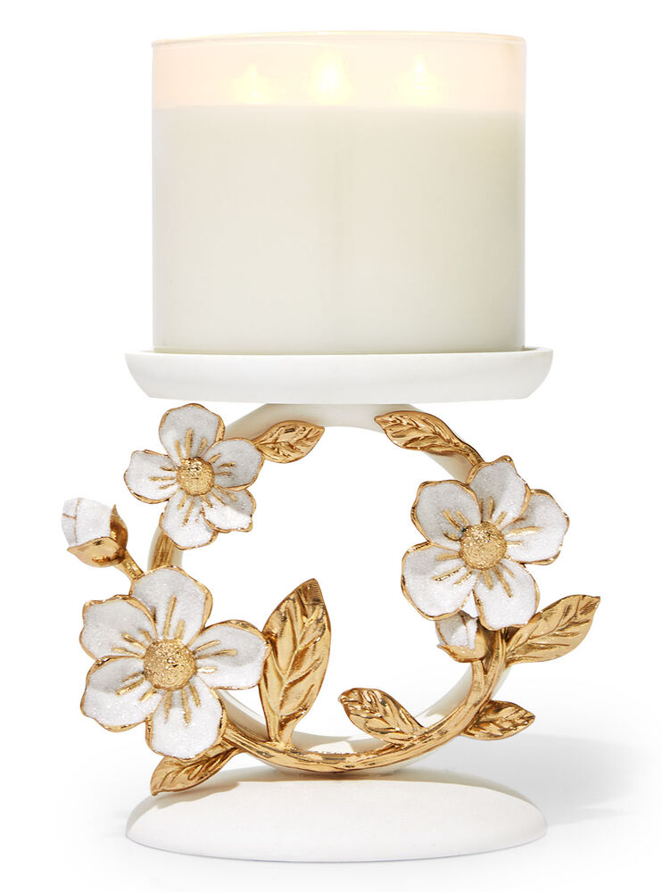 Flower Ring 3-Wick Candle Holder Image 2
