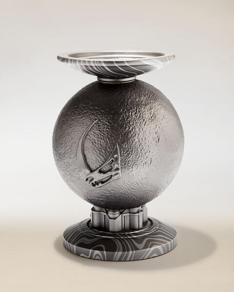 The Mandalorian Light-Up Pedestal 3-Wick Candle Holder