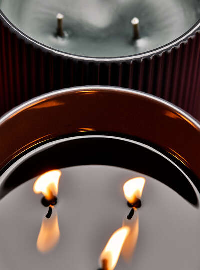 Mahogany Teakwood High Intensity 3-Wick Candle