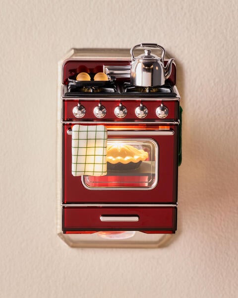 Holiday Oven Scent Control™ Nightlight Wallflowers Fragrance Plug