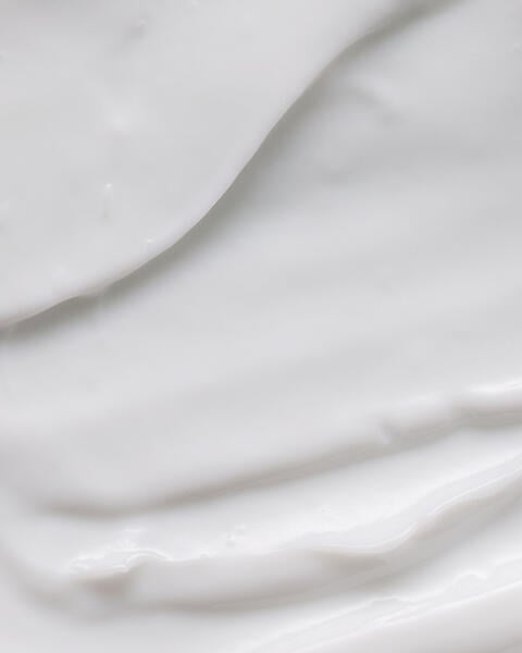 Black Chamomile Moisturizing Body Lotion