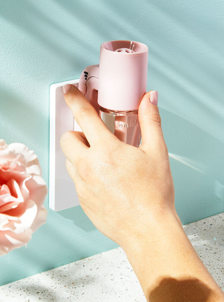 Pink Adjustable Wallflowers Scent Control&trade; Plug Image 3