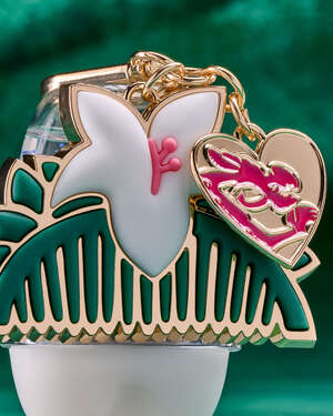 Mulan Flower Comb PocketBac Holder