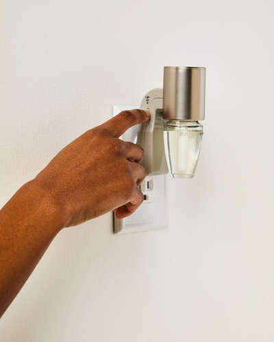Silver Metallic Scent Control&trade; Wallflowers Fragrance Plug