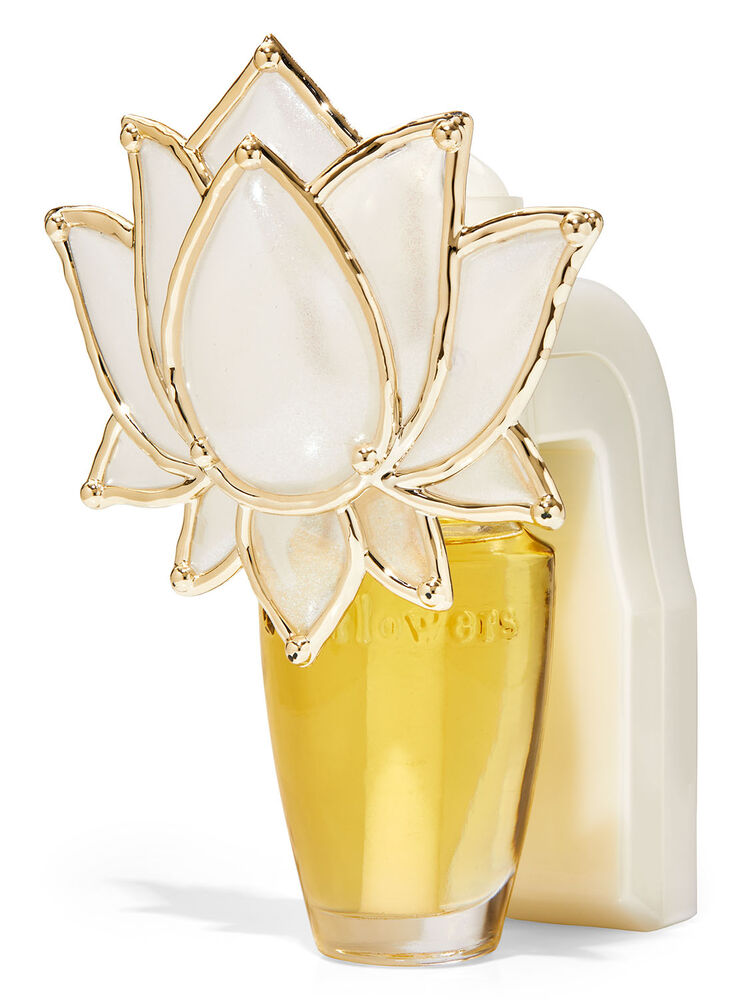 Classic Lotus Nightlight Wallflowers Fragrance Plug Image 2