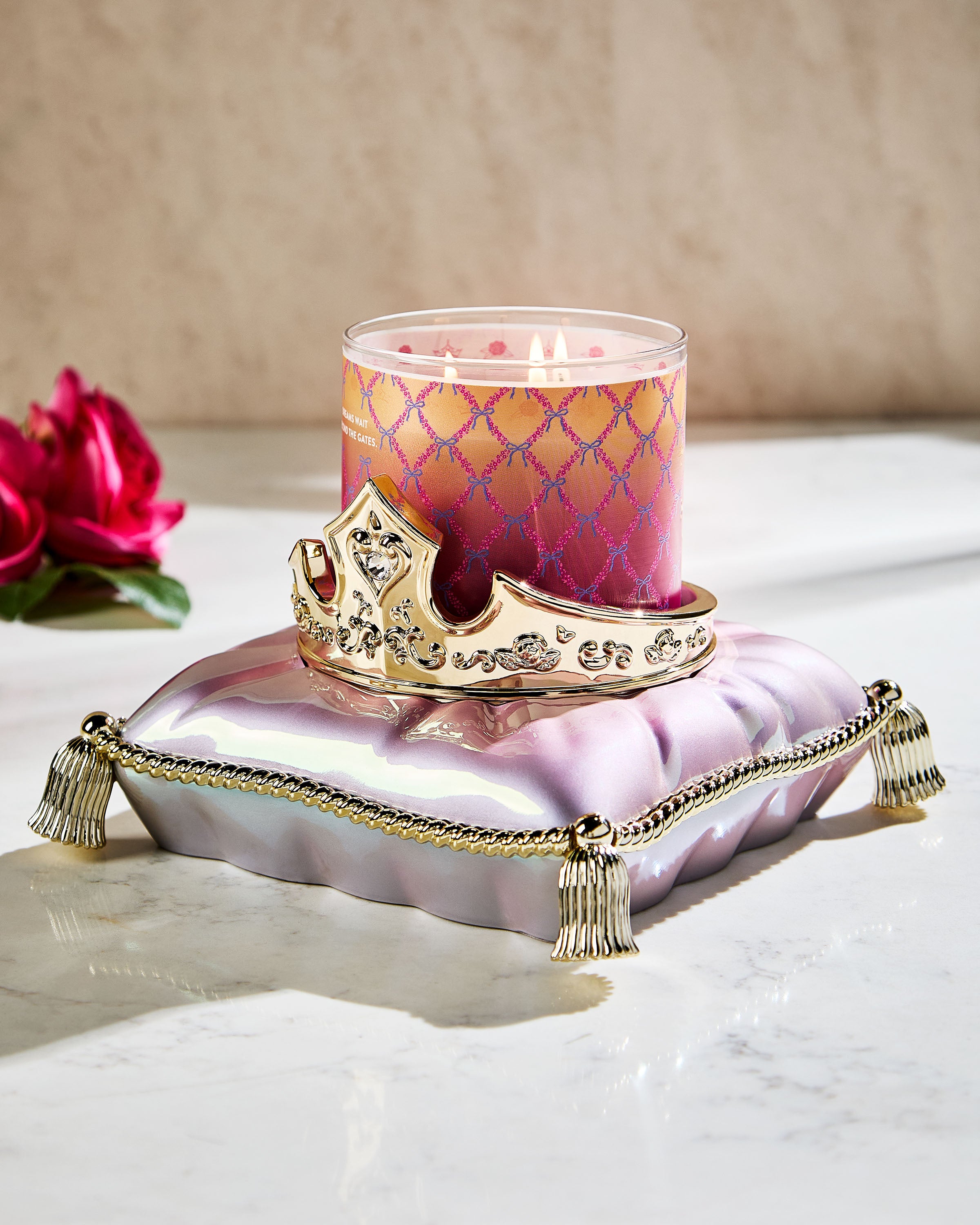 Aurora Crown Pedestal 3-Wick Candle Holder