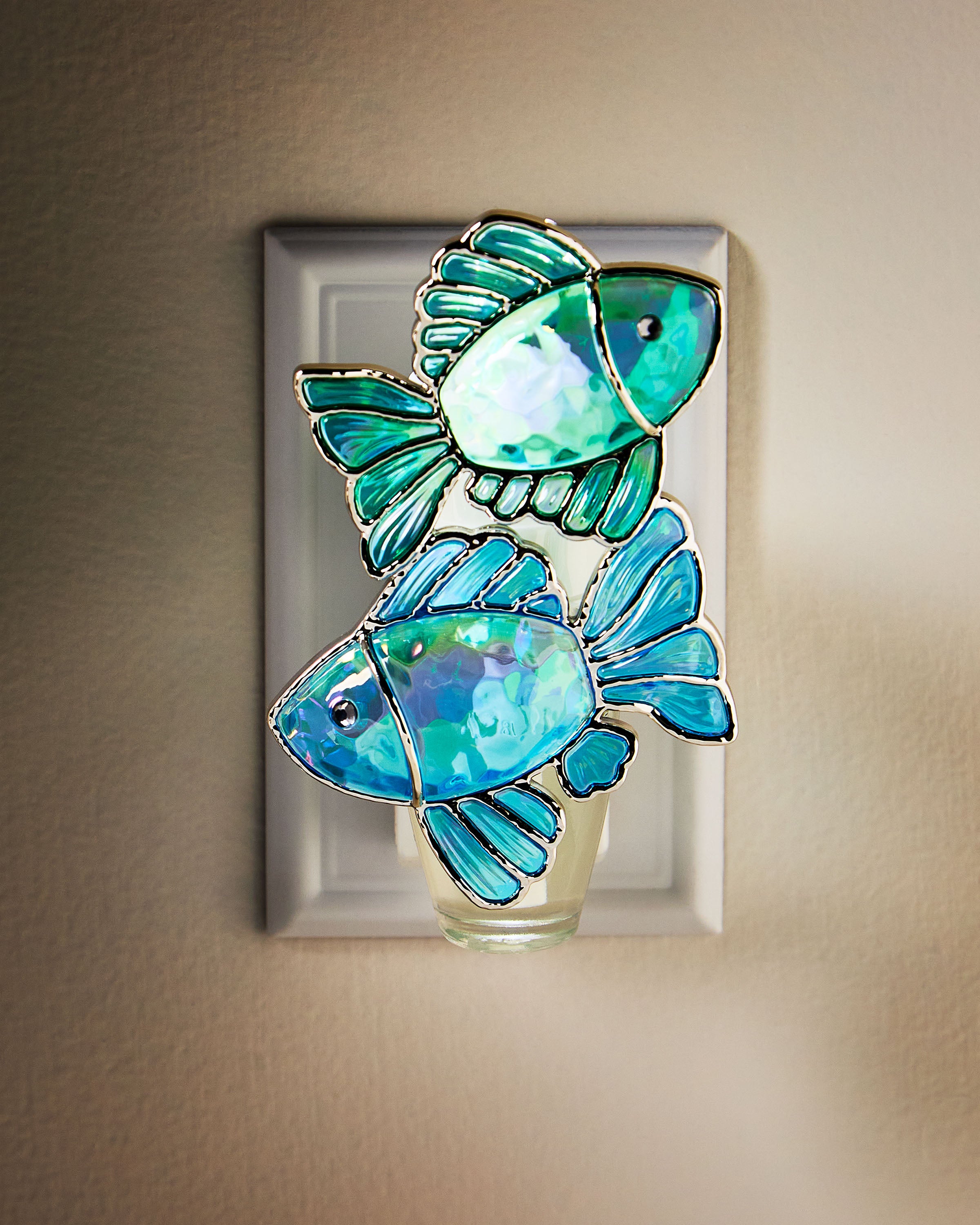 Fish Scent Control™ Nightlight Wallflowers Fragrance Plug