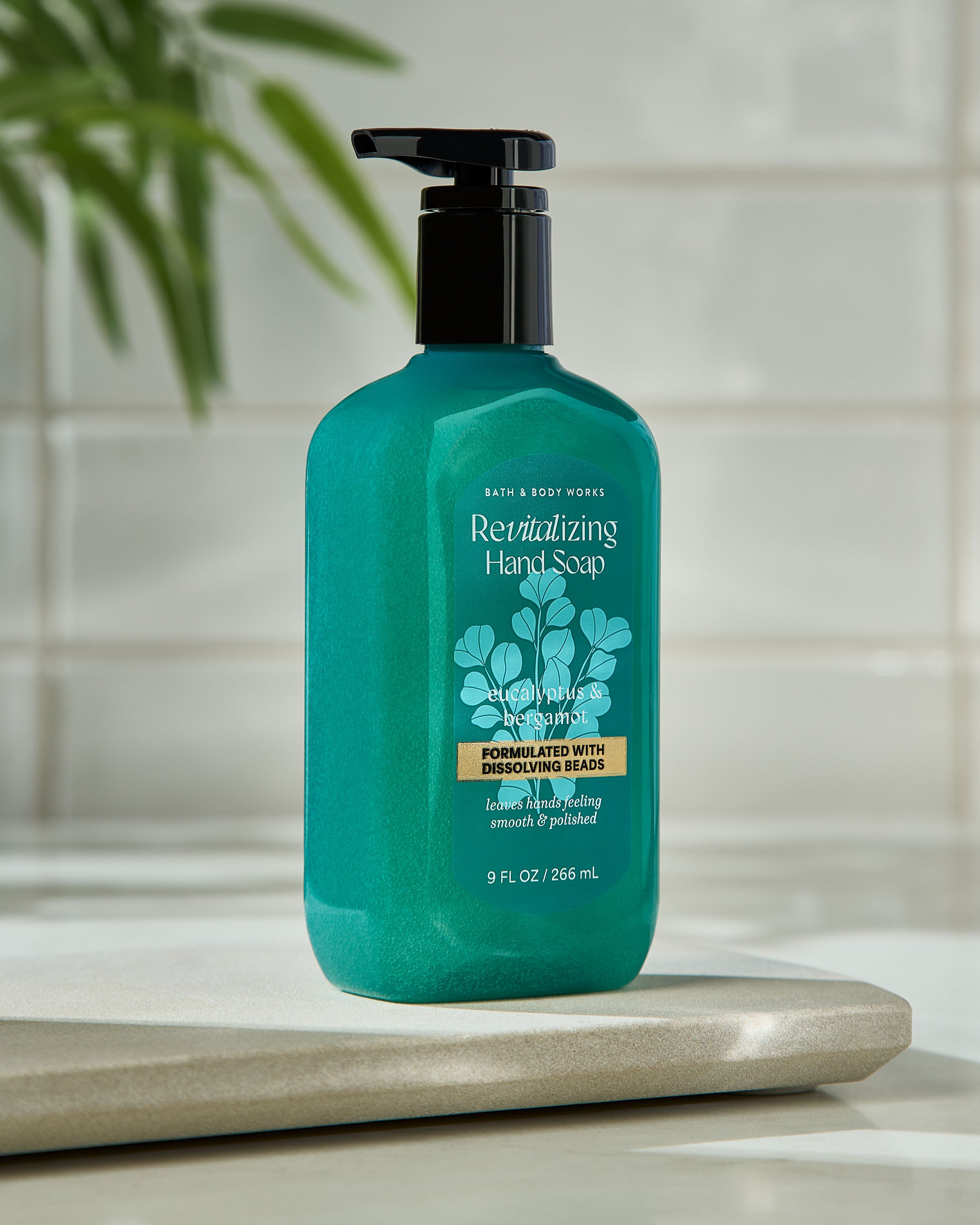 Eucalyptus & Bergamot Revitalizing Gel Hand Soap