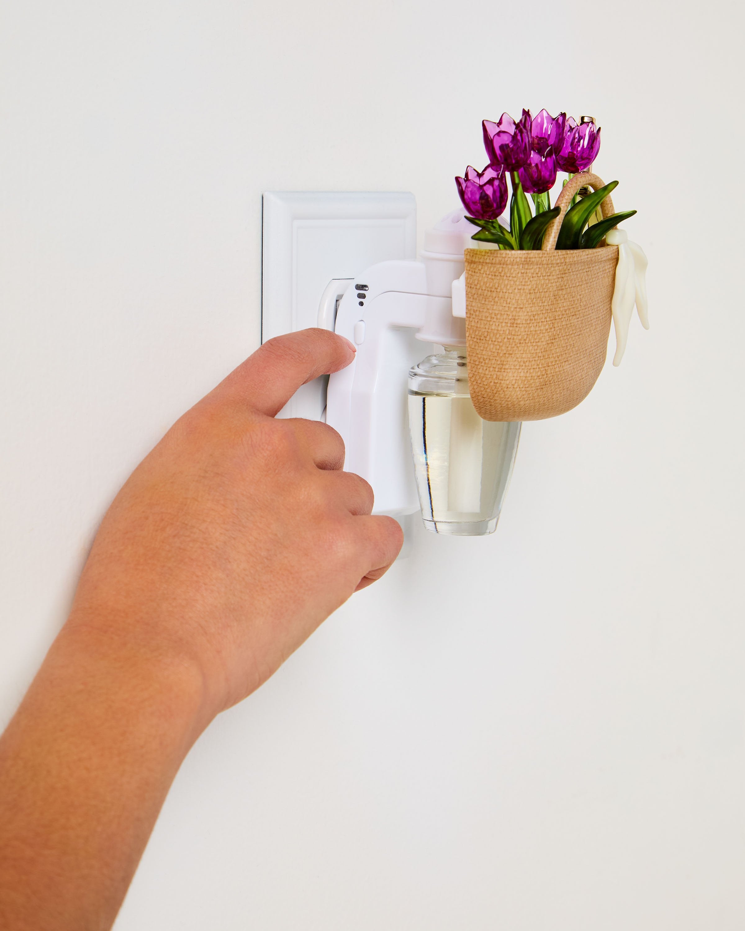 Market Tote Scent Control™ Nightlight Wallflowers Fragrance Plug