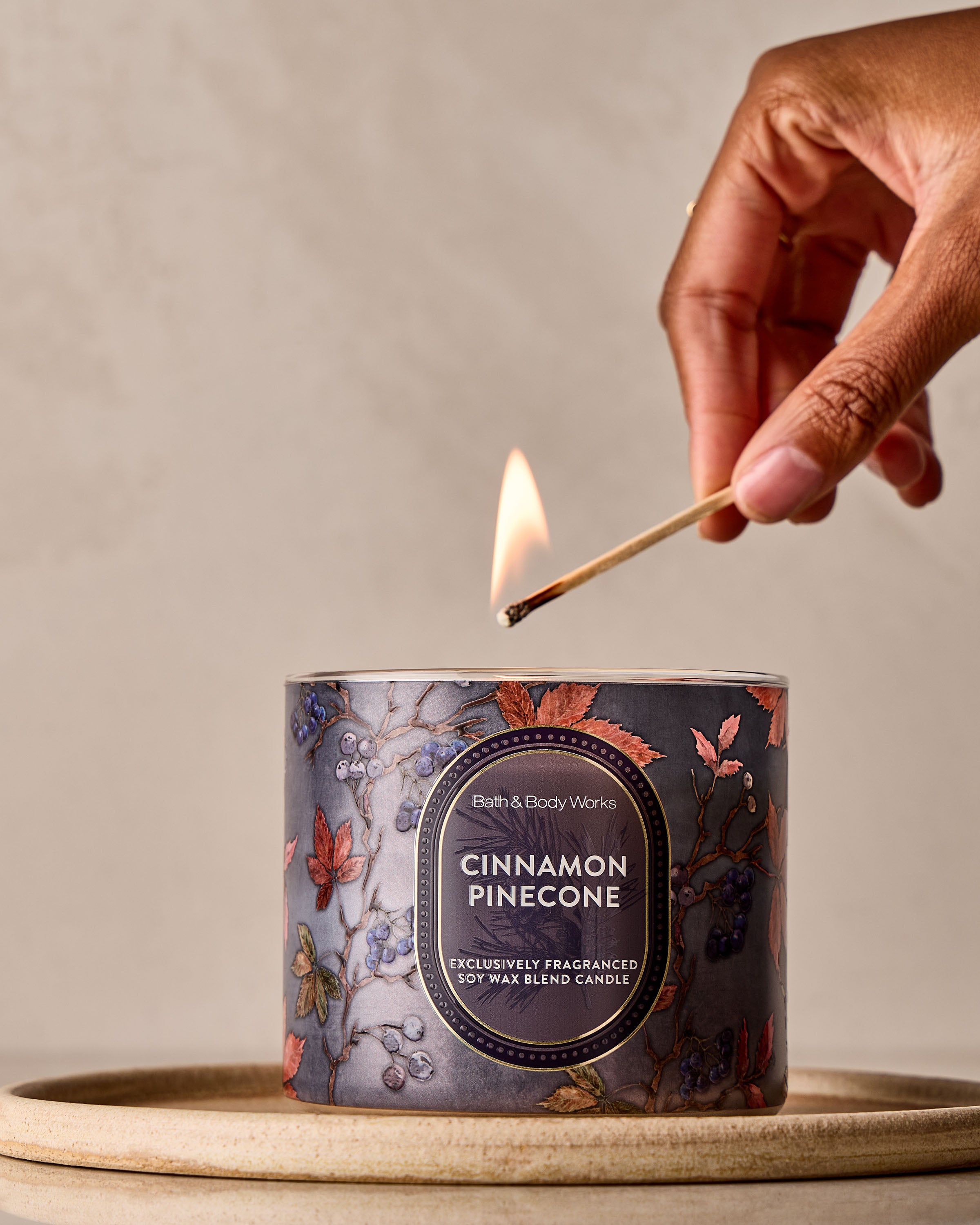 Chandelle à 3 mèches Cinnamon Pinecone