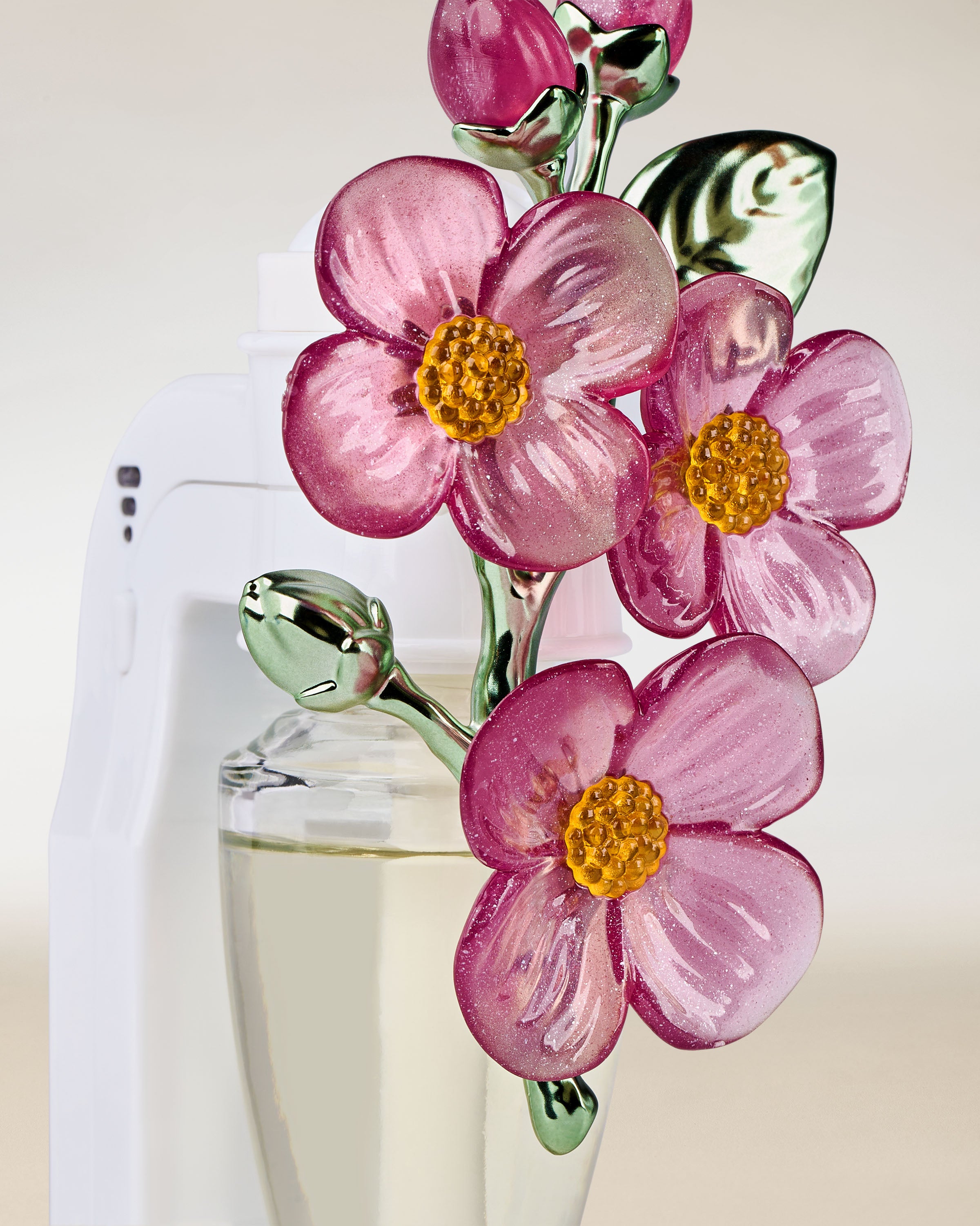 Fresh Blooms Scent Control™ Nightlight Wallflowers Fragrance Plug