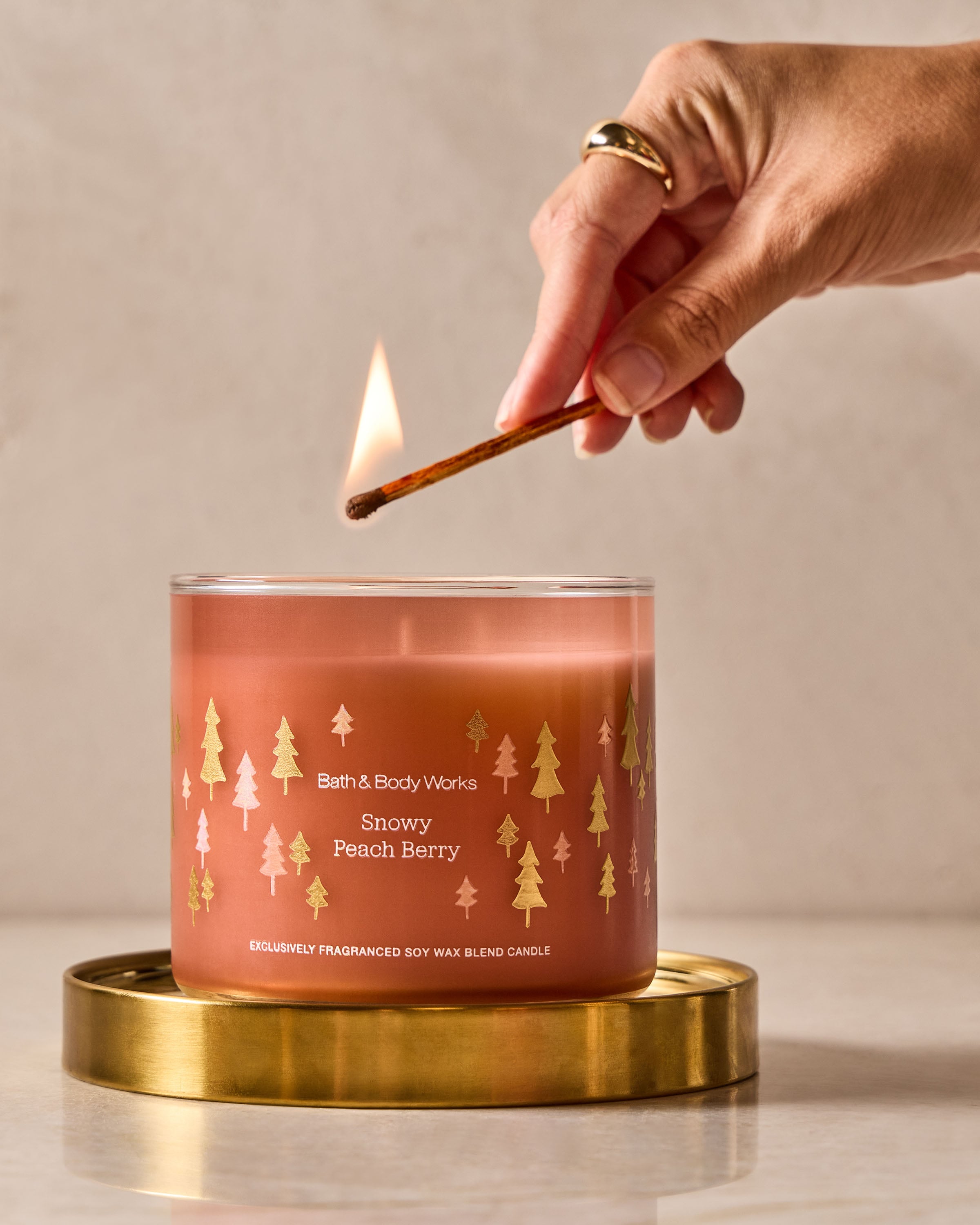 Snowy Peach Berry 3-Wick Candle
