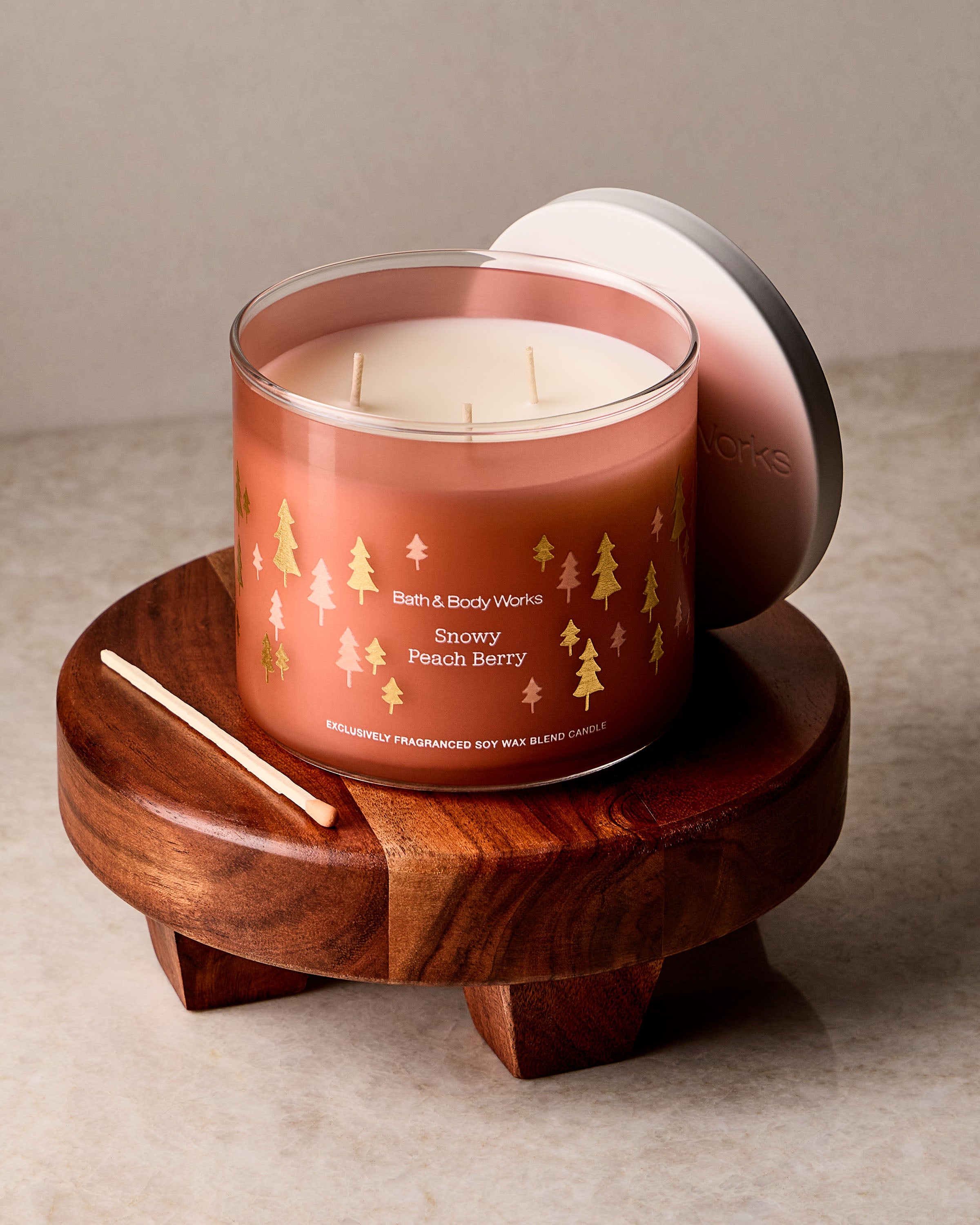 Snowy Peach Berry 3-Wick Candle
