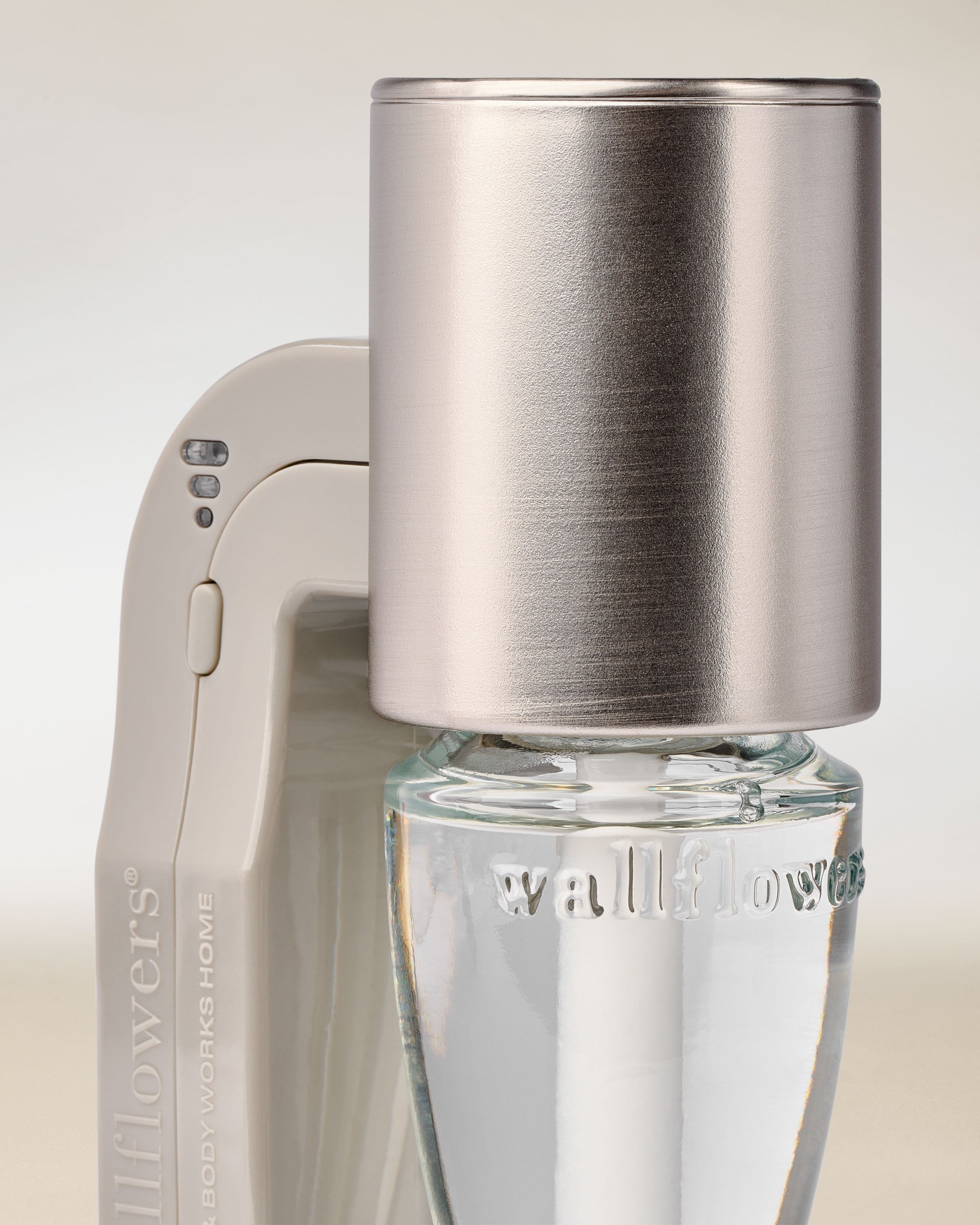 Silver Metallic Scent Control™ Wallflowers Fragrance Plug