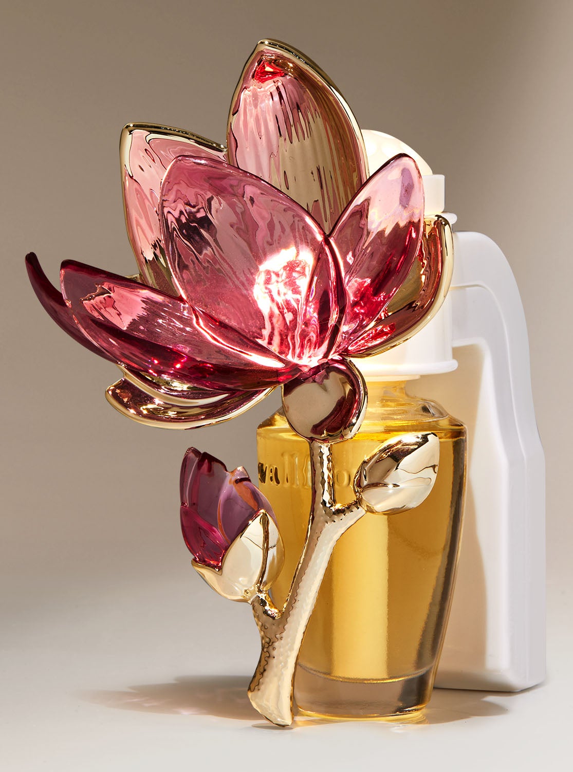Magnolia Nightlight Wallflowers Fragrance Plug
